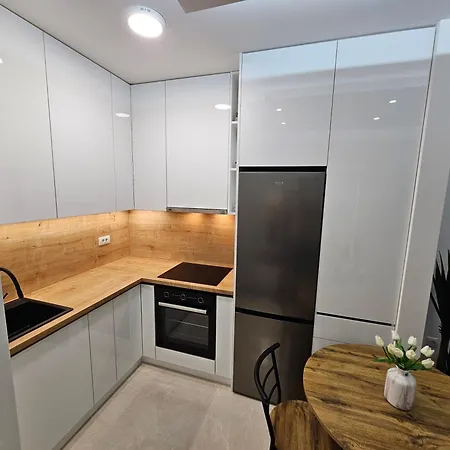 Aleksej Jahorina * Pale